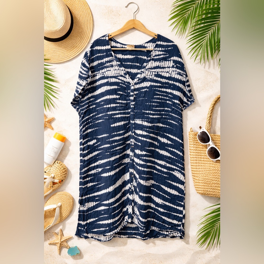 Mud Pie Navy & White Beach / Pool Cover-Up – Lightweight Resort Style 🌊☀️